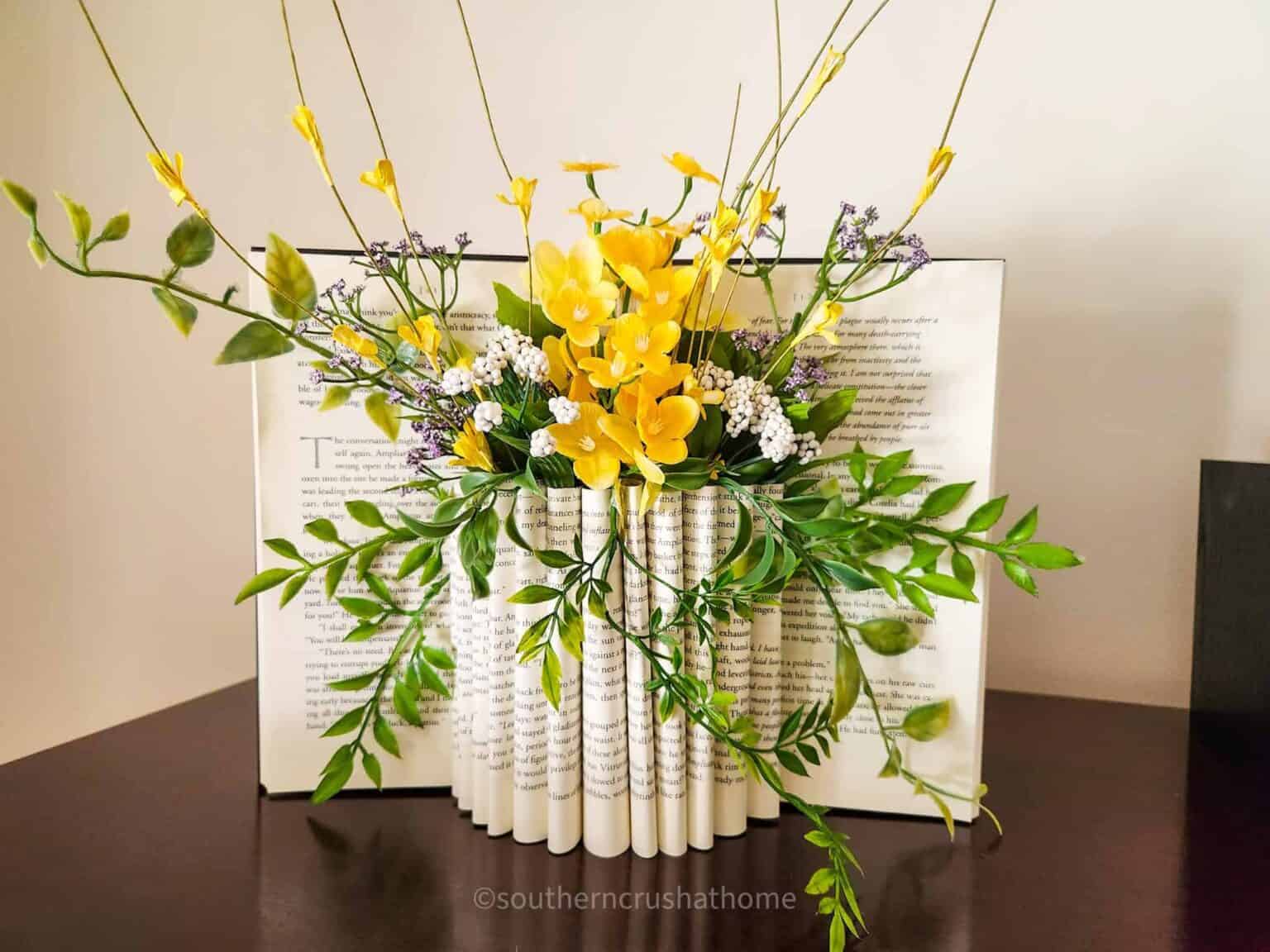 Book-Art-Flower-Vase-09-2-1536x1152.jpg