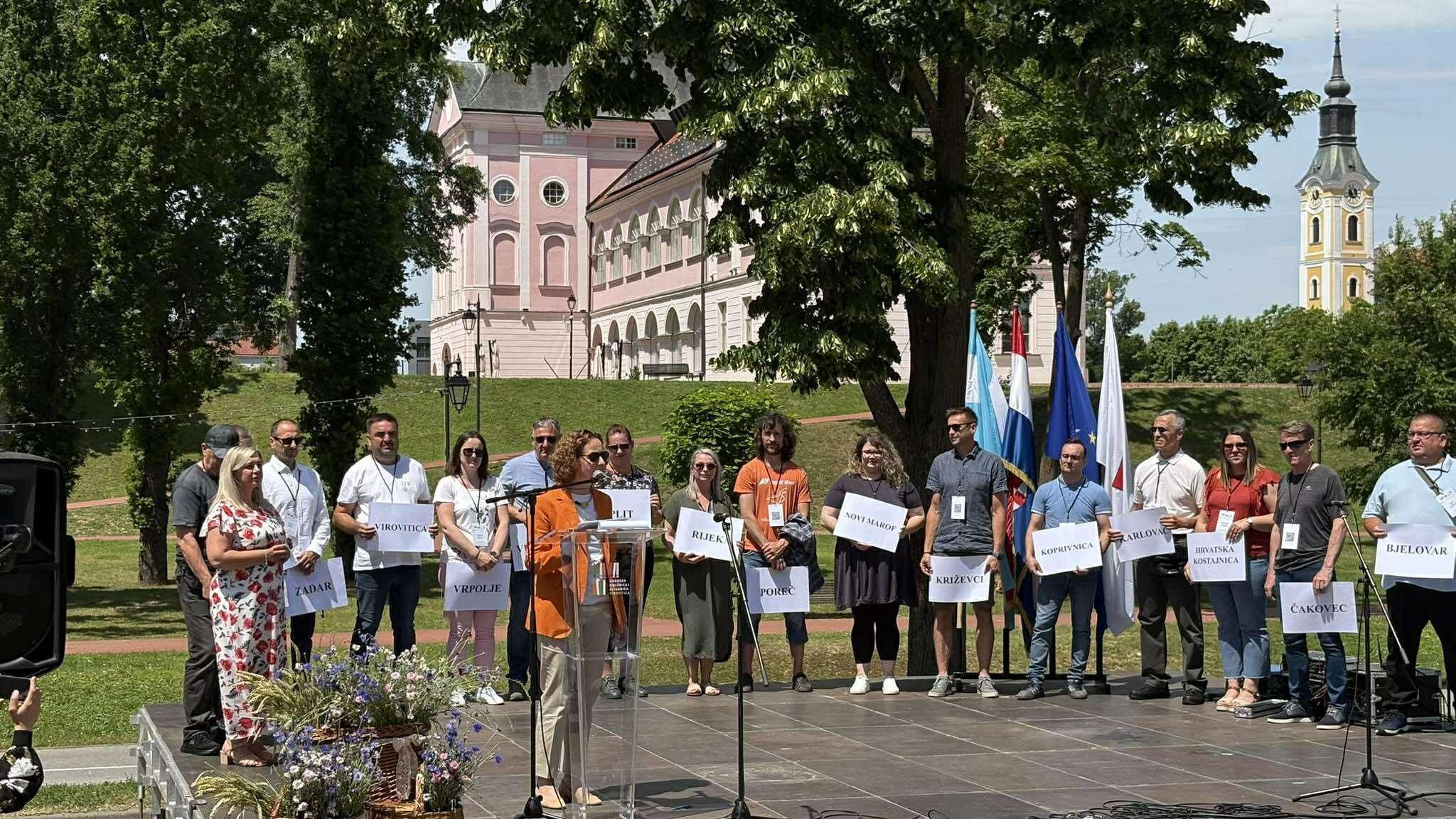 Otvaranje skupa.jpg