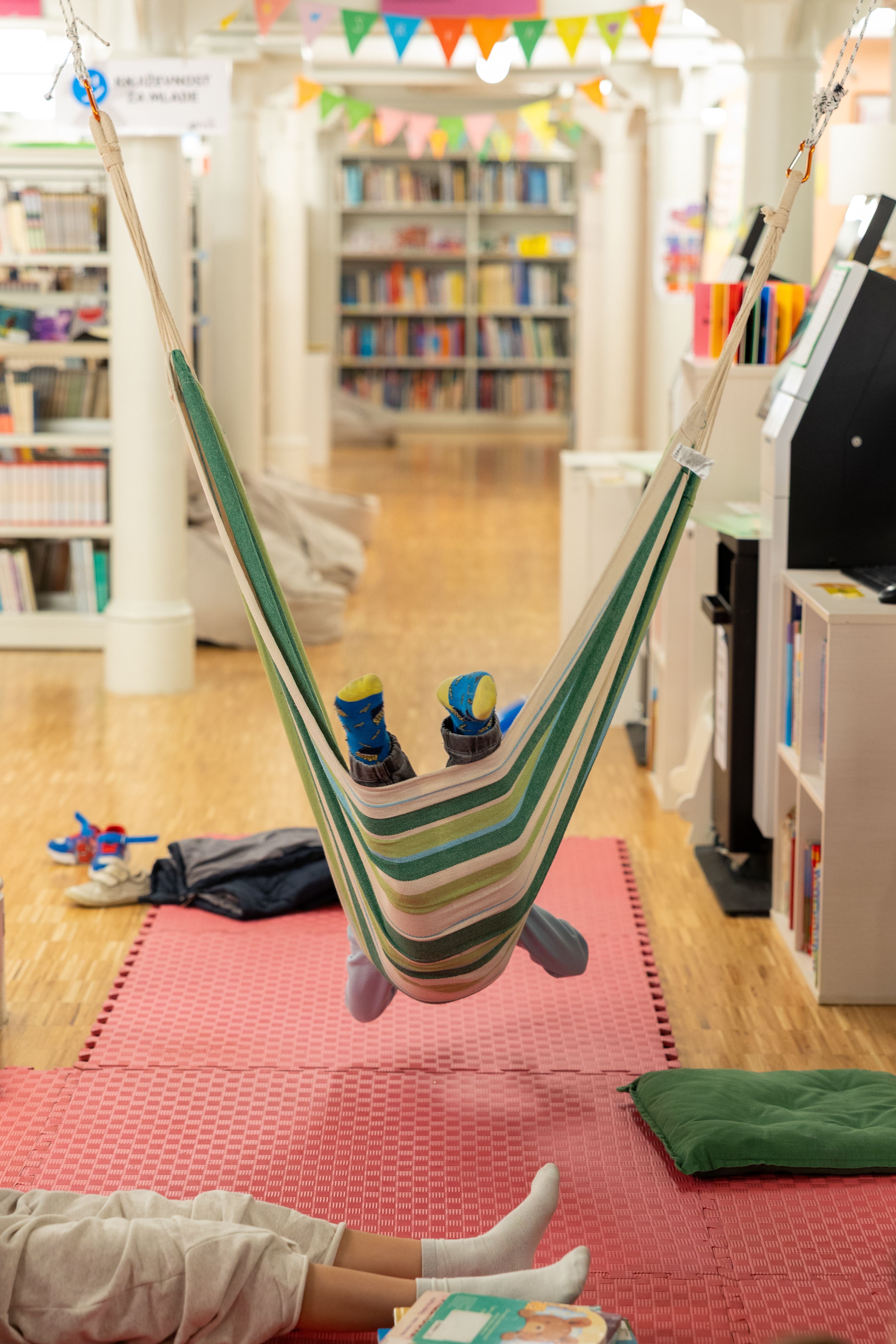 Piknik u knjižnici.jpg