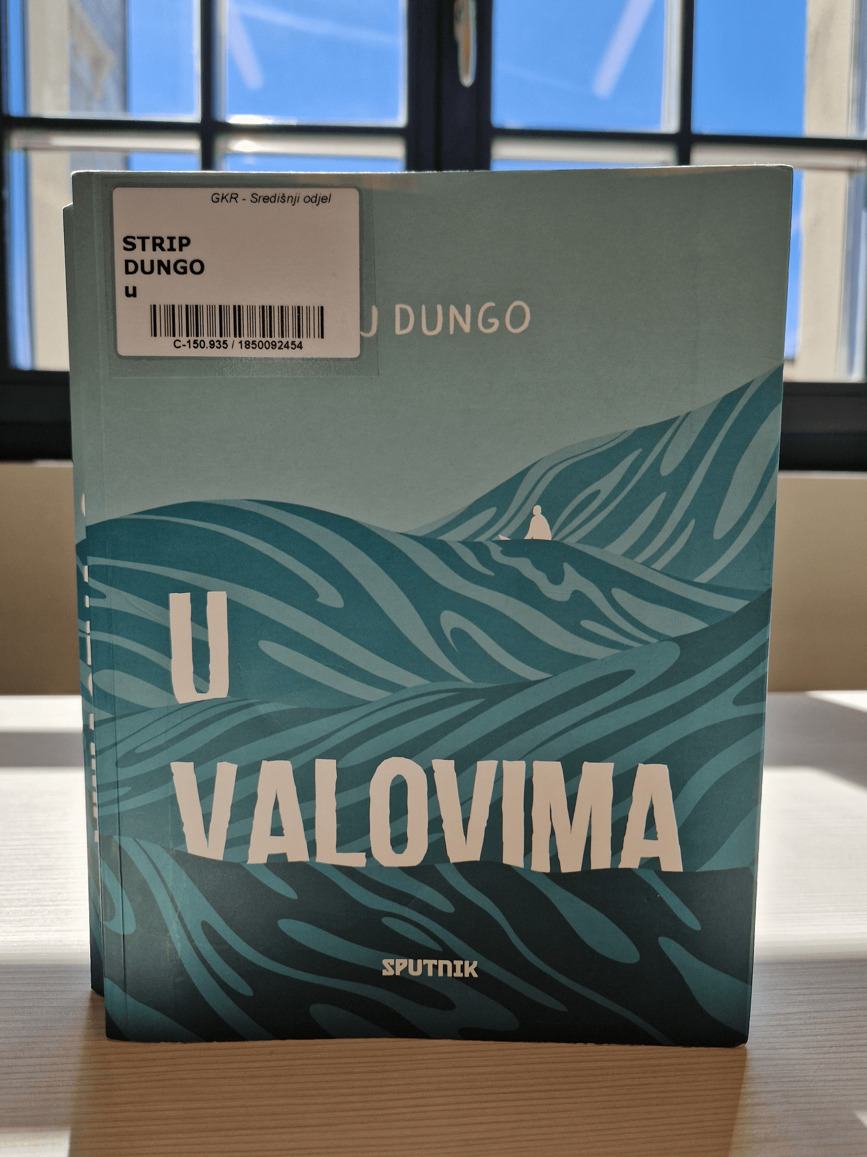 U valovima.png